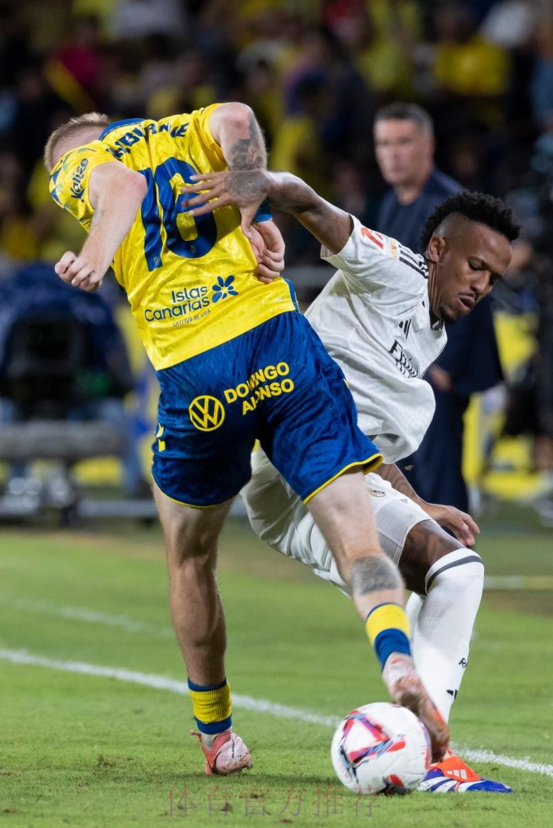 西甲-魔笛点射米利唐头球 皇马2-3联赛首败跌至第二